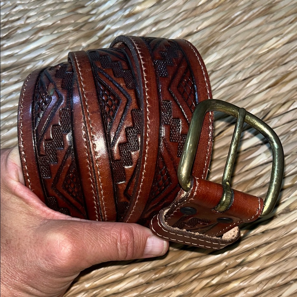 Leather brown western unisex belt. Size 34